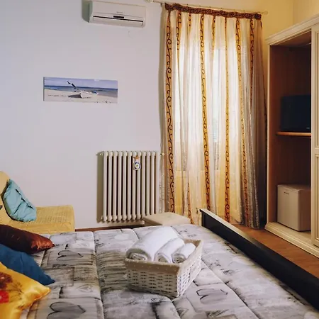 Couette-café Agora 3*