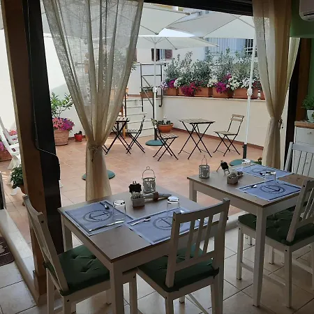 Agora Bed and Breakfast Μπισέλιε